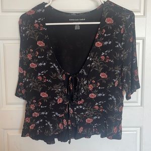 American Eagle Soft & Sexy Tie Front Top Size M